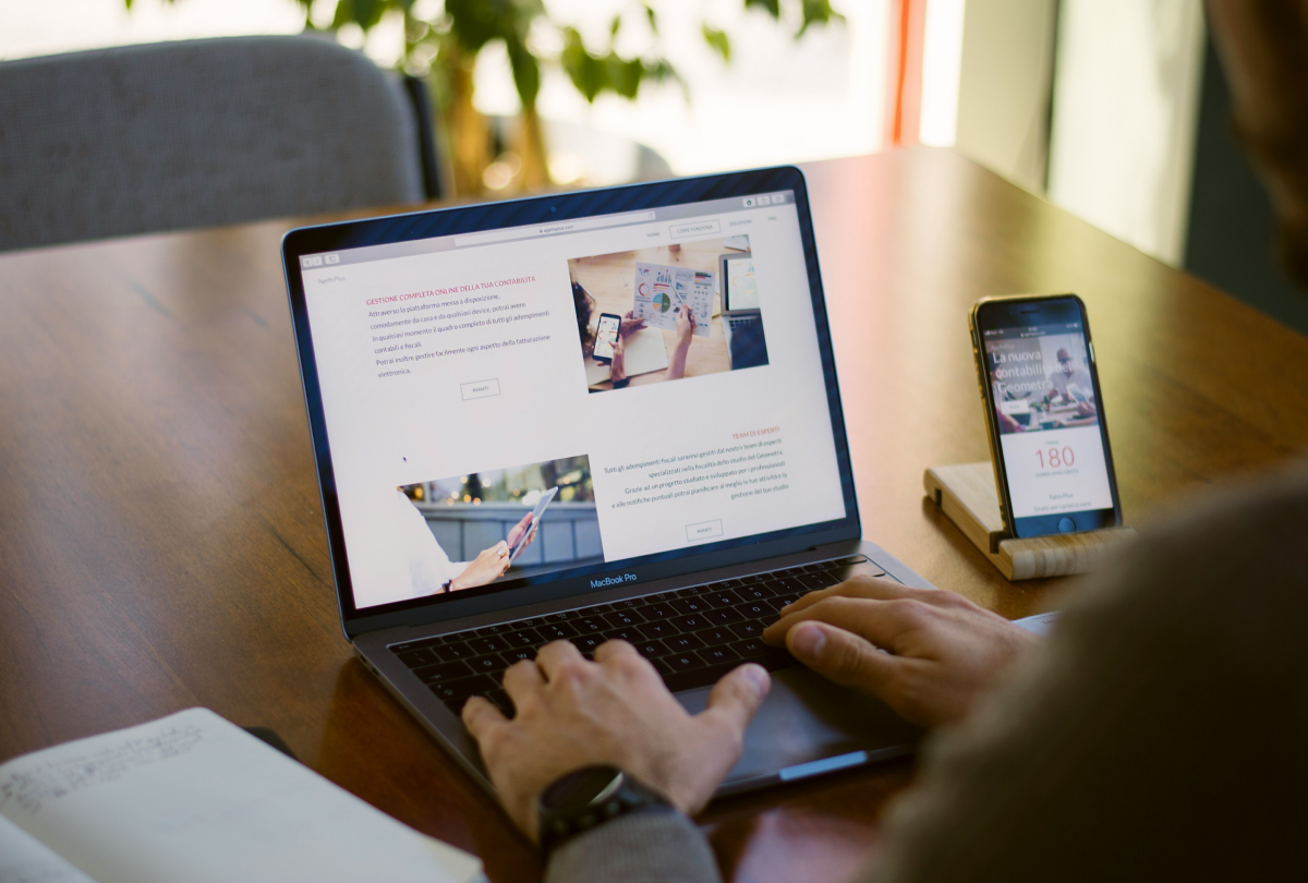 SHOPIFY DESIGN RETAINER
